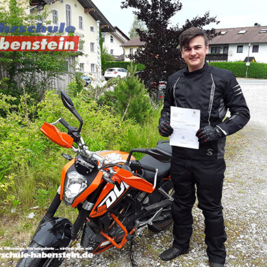 fahrschule-in-amerang-wasserburg-halfing-bad-endorf-auto-fuehrerschein-motorradfuehrerschein-lkw-fuehrerschein