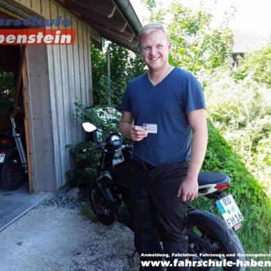 fahrschule-in-bad-endorf-halfing-amerang-motorradfuehrerschein-autofuehrerschein-lkw-fuehrerschein
