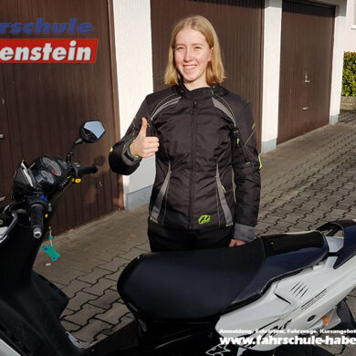 fahrschule-in-bad-endorf-halfing-rollerfuehrerschein-mit-16