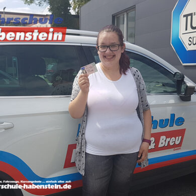 fahrschule-in-bad-endorf-halfing-soechtenau-autofuehrerschein-mit-18-