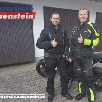 fahrschule-in-bad-endorf-halfing-soechtenau-motorrad-fuehrerschein-mit-18-mit-24-kawasaki