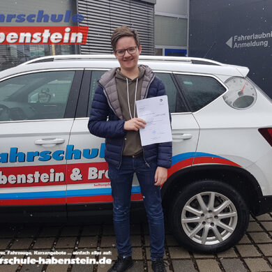 fahrschule-in-bad-endorf-halfing-wasserburg-amerang-autofuehrerschein-begleitetes-fahren-fahrsimulator