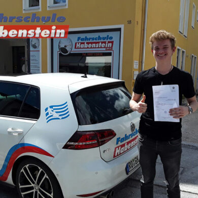 fahrschule-in-halfing-bad-endorf-und-umgebung-autofuehrerschein-mit-17-ferienkurs