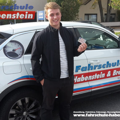 fahrschule-in-rosenheim-autofuehrerschein-fahrsimulator-in-rosenheim-auto-fahren-schnellkurs