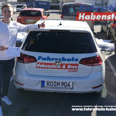 fahrschule-in-rosenheim-autofuehrerschein-fahrsimulator-motorradfuehrerschein-bildungsgutschein