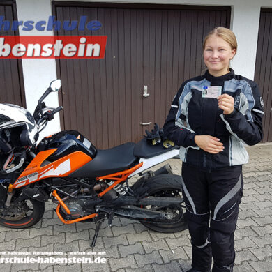 fahrschule-in-rosenheim-autofuehrerschein-motorradfuehrerschein-ktm-kawasaki-motorrad