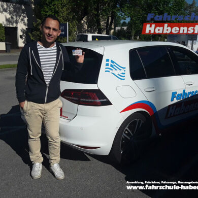 fahrschule-in-rosenheim-autofuehrerschein-motorradfuehrerschein-lkw-fuehrerschein-vorfahrt