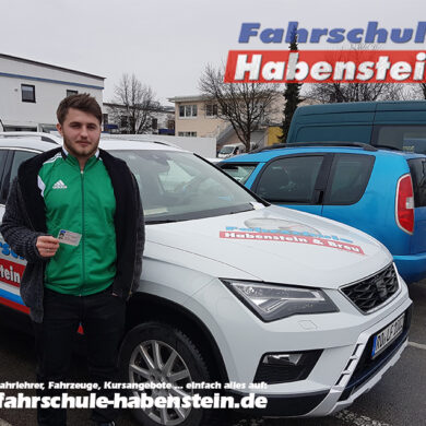 fahrschule-in-rosenheim-autofuehrerschein-motorradfuehrerschein-lkw-fuehrerschein-zertifizierte-fahrschule-schechen-wasserburg
