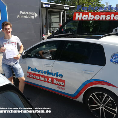 fahrschule-in-rosenheim-autofuehrerschein-motorradfuehrerschein-mit-18