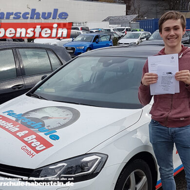 fahrschule-in-rosenheim-autofuehrerschein-rosenheim-simulator-automatik