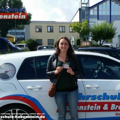 fahrschule-in-rosenheim-bad-aibling-handicap-ausbildung-einparkschierigkeiten-auffrischungskurs