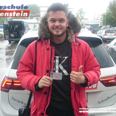 fahrschule-in-rosenheim-bad-aibling-kolbermoor-autofuehrerschein-motorradfuehrerschein-lkw-fuehrerschein-mit-18