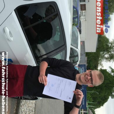 fahrschule-in-rosenheim-bad-aibling-kolbermoor-schechen-rott-auto-fuehrerschein-fahrsimulator-lkw-fuehrerschein-module-bildungsgutschein