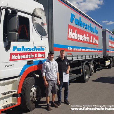 fahrschule-in-rosenheim-bad-aibling-wasserburg-und-umgebung-lkw-fuehrerschein-bildungsgutschein-wegbau-foerderung