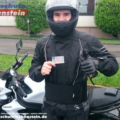 fahrschule-in-rosenheim-bad-endorf-bad-aibling-bad-feilnbach-kolbermoor-motorrad-fuehrerschein-guenstig-schnellkurs-gutscheine