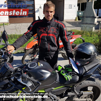 fahrschule-in-rosenheim-bad-endorf-halfing-motorradfuehrerschein-kawasaki