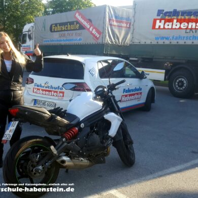 fahrschule-in-rosenheim-bad-endorf-halfing-motorradfuehrerschein-lkw-fuehrerschein-stufenaufstieg-stufenfuehrerschein