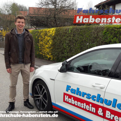 fahrschule-in-rosenheim-fahrsimulator-fuehrerschein-ferienkurs-schnellkurs