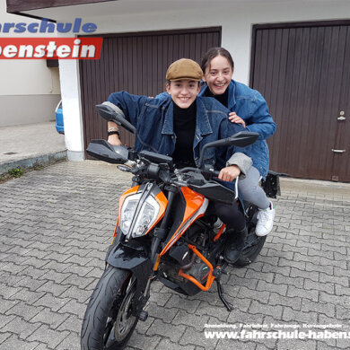fahrschule-in-rosenheim-halfing-bad-endorf-motorradfuehrerschein-autofuehrerschein-a1
