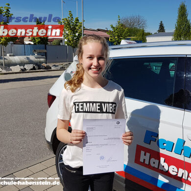 fahrschule-in-rosenheim-lkw-fuehrerschein-autofuehrerschein-mit-17-jahren-begleitetes-fahren