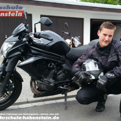 fahrschule-in-rosenheim-motorrad-fuehrerschein-stufen-fuehrerschein-aufstieg-klasse-a-kawasaki