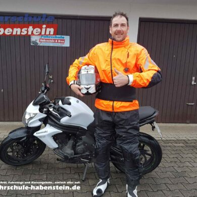 fahrschule-in-rosenheim-motorradfuehrerschein-schnellkurs-ferienkurs