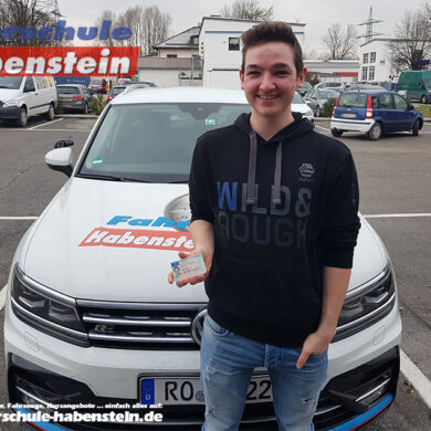 fahrschule-in-rosenheim-schechen-bad-aibling-kolbermoor-autofuehrerschein-mit-17-motorrad-fahren