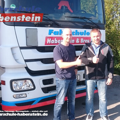 fahrschule-in-rosenheim-schechen-lkw-fuehrerschein-mit-18