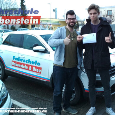 fahrschule-in-rosenheim-schechen-vogtareuth-autofuehrerschein-fahrsimulator-lernprogramm-fuehrerschein