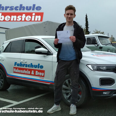 fahrschule-in-rosenheim-schechen-vogtareuth-autofuehrerschein-mit-17-motorrad-fuehrerschein