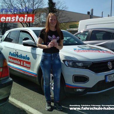 fahrschule-in-rosenheim-schechen-vogtareuth-autofuehrerschein-mit-18-begleitetes-fahren
