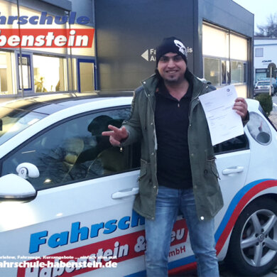 fahrschule-in-rosenheim-umschreiber-auslaendischer-fuehrerschein-arabisch