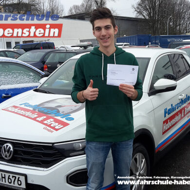 fahrschule-in-rosenheim-und-umgebung-fuehrerschein-anhaenger-auto-fuehrerschein