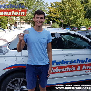 fahrschule-in-rosenheim-vogtareuth-autofuehrerschein-mit-17-begleitetes-fahren