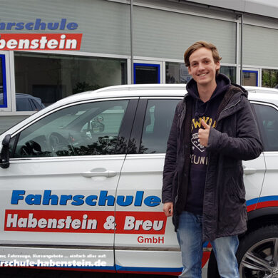 fahrschule-in-rosenheim-vogtareuth-schechen-autofuehrerschein-lkw-fuehrerschein-mit-18
