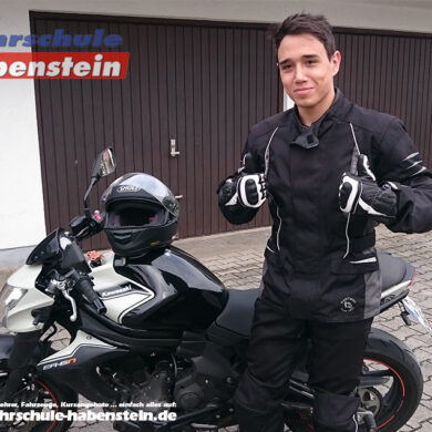 fahrschule-in-rosenheim-wasserburg-automatik-ausbldung-motorradfuehrerschein-mit-18