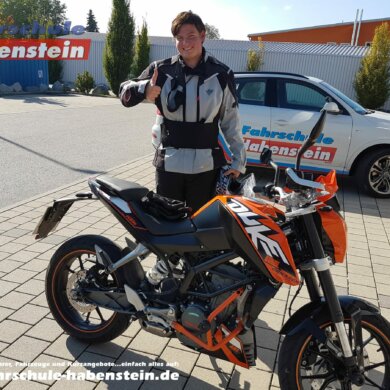 fahrschule-in-rosenheim-wasserburg-bad-endorf-amerang-griesstaett-vogtareuth-autofuehrerschein-motorradfuehrerschein