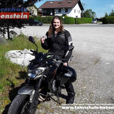 fahrschule-in-wasserburg-amerang-halfing-bad-endorf-motorradfuehrerschein-aufstieg-motorradfuehrerschein-mit-21