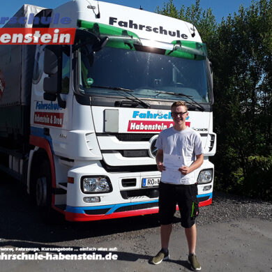 fahrschule-in-wasserburg-amerang-halfing-bad-endorf-schechen-griesstaett-vogtareuth-rosenheim-lkw-fuehrerschein-mit-18