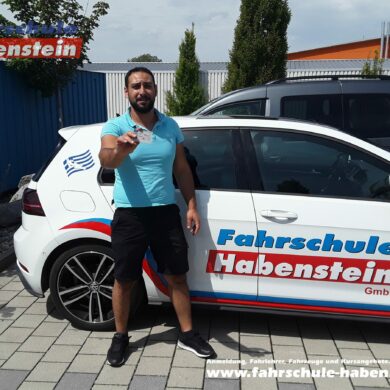 fahrschule-in-wasserburg-halfing-bad-endorf-amernag-autofuehrerschein-auf-arabisch
