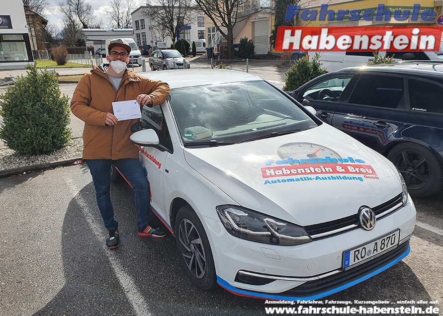 Herzlichen Glückwunsch zur bestandenen Automatik-Führerscheinprüfung in Rosenheim!