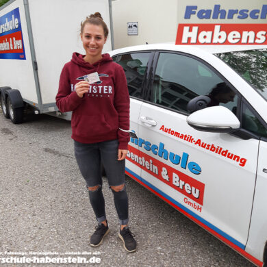 Herzlichen Glückwunsch zur bestandenen Führerscheinprüfung liebe Alena!