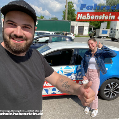 Herzlichen Glückwunsch zur bestandenen Führerscheinprüfung liebe Luisa! Fahrschule - Rosenheim - Auto