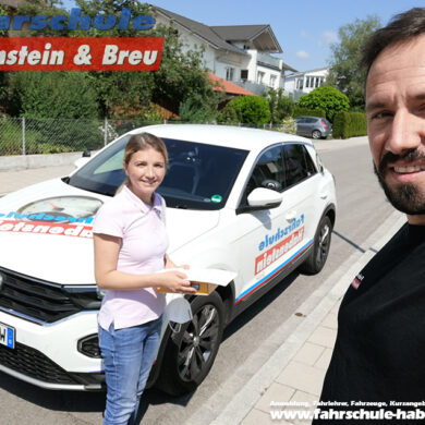 Herzlichen Glückwunsch zur bestandenen Führerscheinprüfung liebe Marsida! Führerschein - Auto - Fahrschule