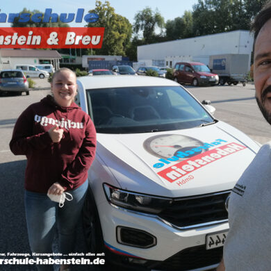 Herzlichen Glückwunsch zur bestandenen Führerscheinprüfung lieber Caroline! Führerschein - VW - Fahrschule