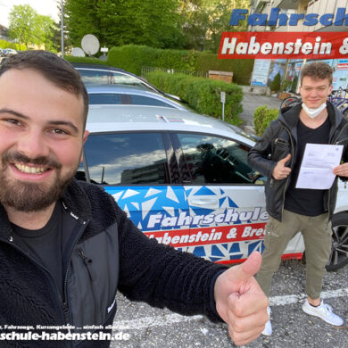 Herzlichen Glückwunsch zur bestandenen Führerscheinprüfung lieber Leonard! Fahrschule - Rosenheim - Auto