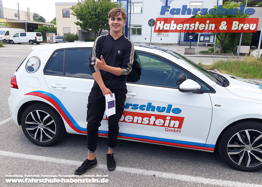 Herzlichen Glückwunsch zur bestandenen Führerscheinprüfung lieber Niklas! Führerschein - Auto - Fahrschule