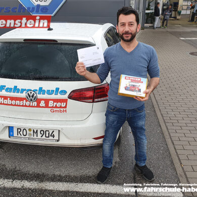 Herzlichen Glückwunsch zur bestandenen Führerscheinprüfung lieber Nineb!