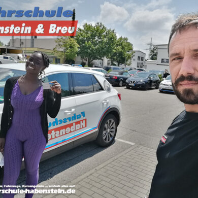 Herzlichen Glückwunsch zur bestandenen Führerscheinprüfung lieber Regine! Führerschein - VW - Fahrschule