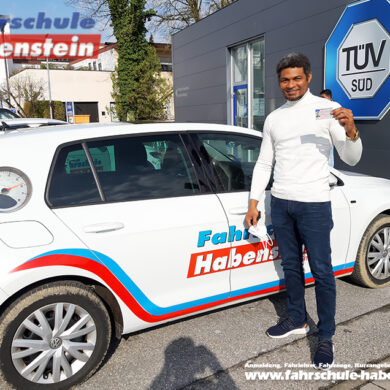 Herzlichen Glückwunsch zur bestandenen Führerscheinprüfung lieber Yusnel!